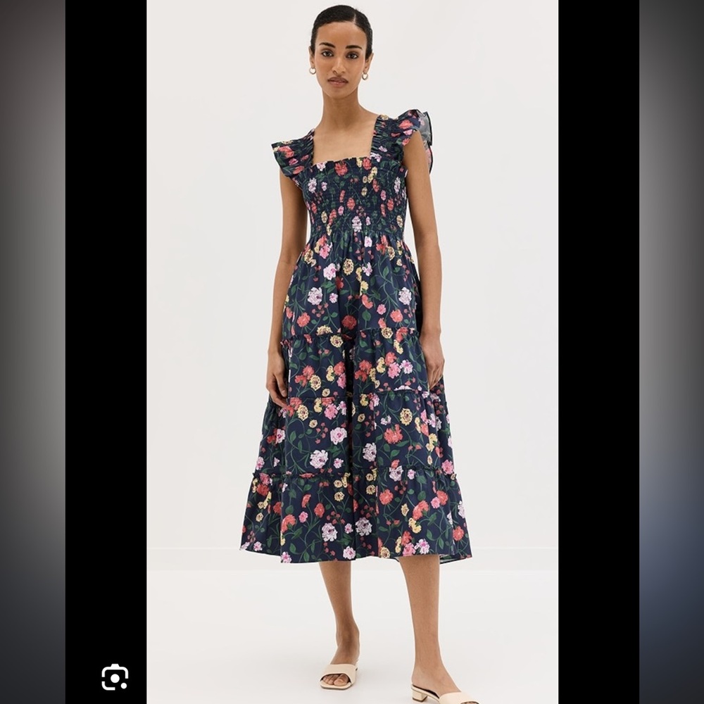 Hill House The Ellie Nap Dress in Navy Multi Peony Bouquet, size Small - Picture 2 of 13